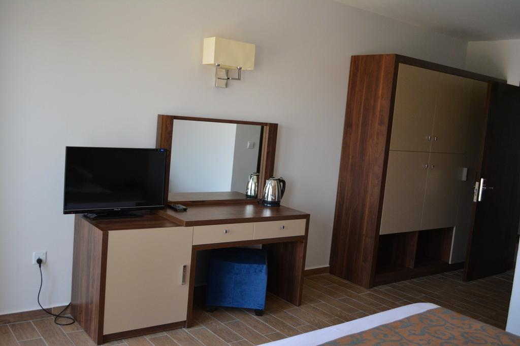Club Simena Hotel Vasilia Exteriör bild